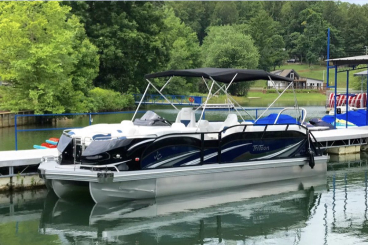 The JC Tritoon